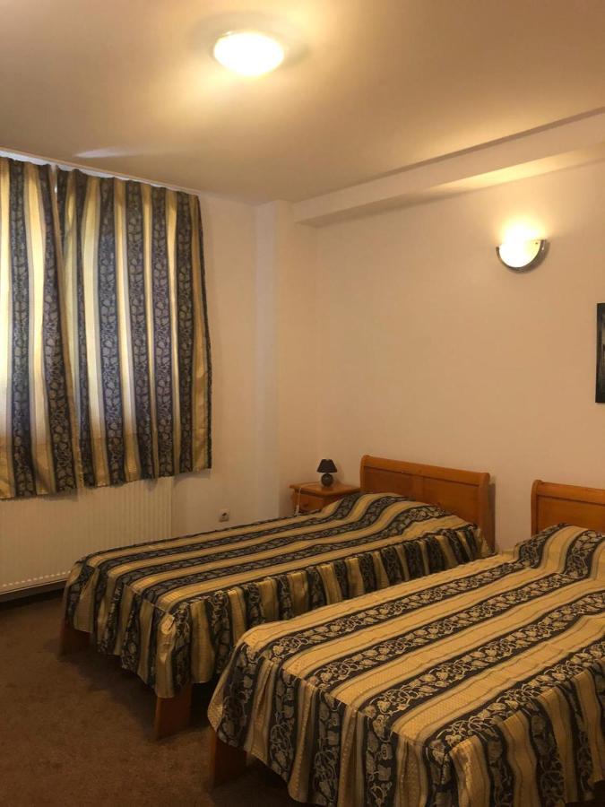 Pensiune Montana Curtea de Argeş Extérieur photo