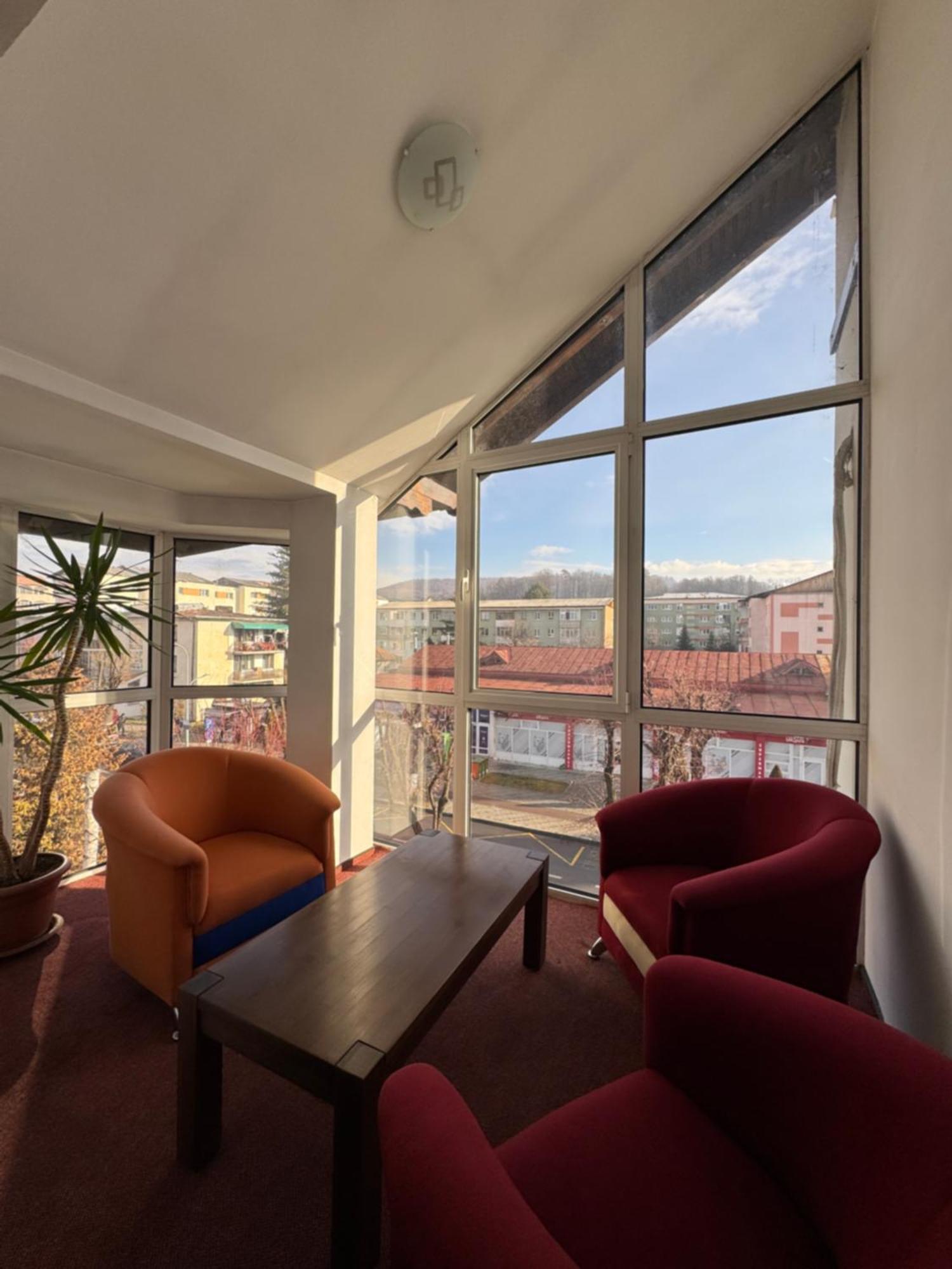 Pensiune Montana Curtea de Argeş Extérieur photo