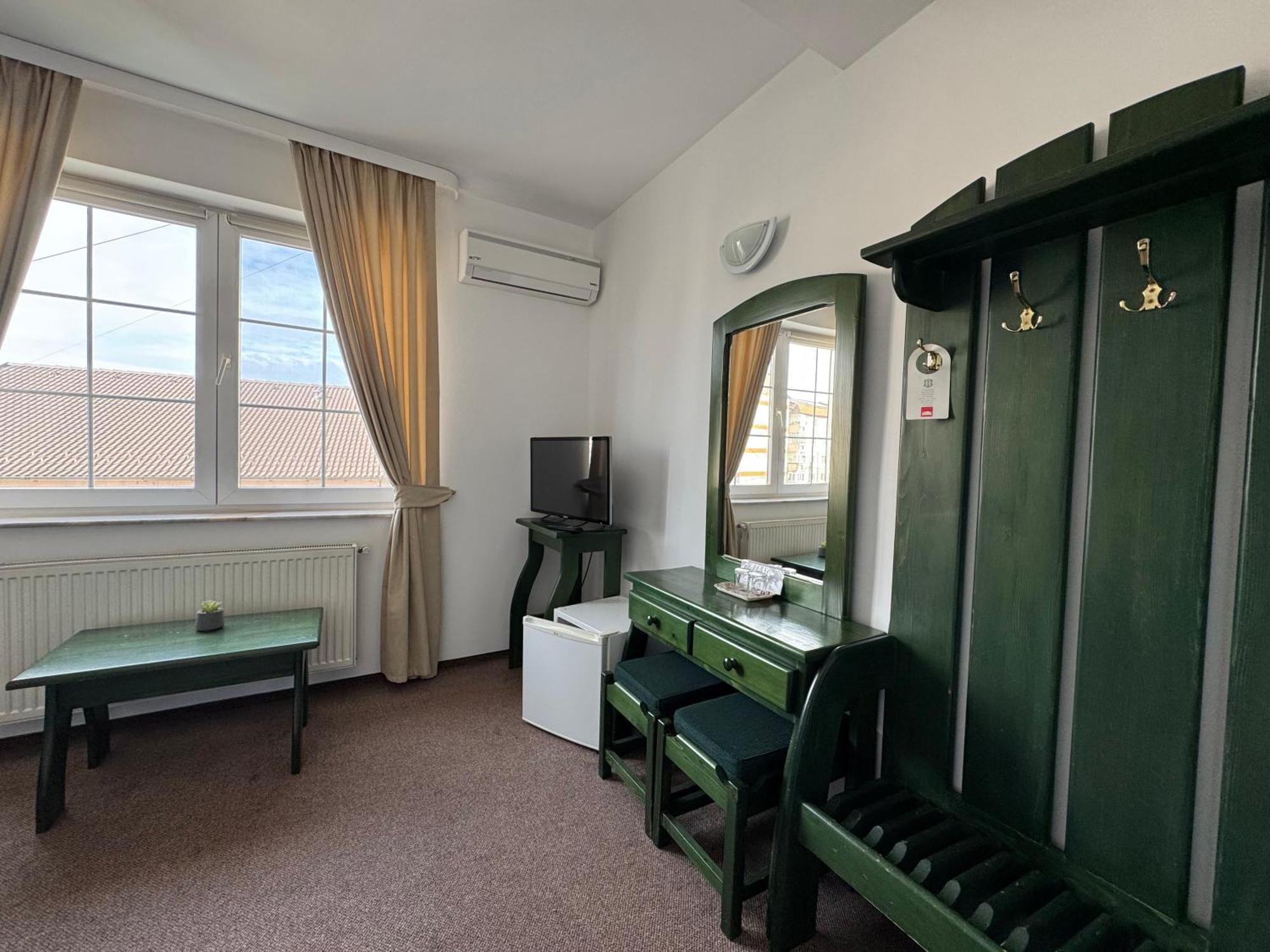 Pensiune Montana Curtea de Argeş Extérieur photo