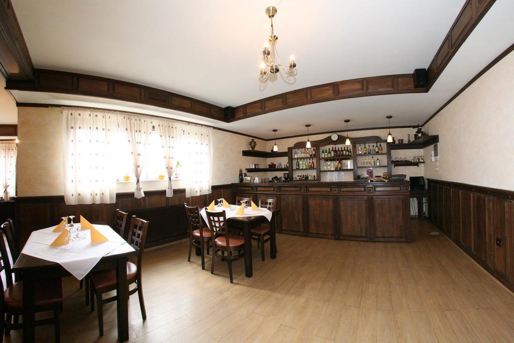Pensiune Montana Curtea de Argeş Extérieur photo